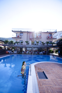 Aleria Belport Beach Resort