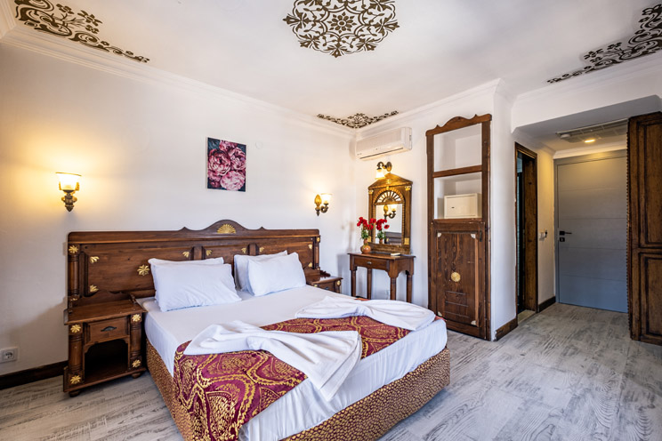 Costa Bitezhan Hotel