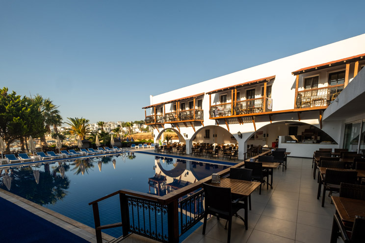 Costa Bitezhan Hotel