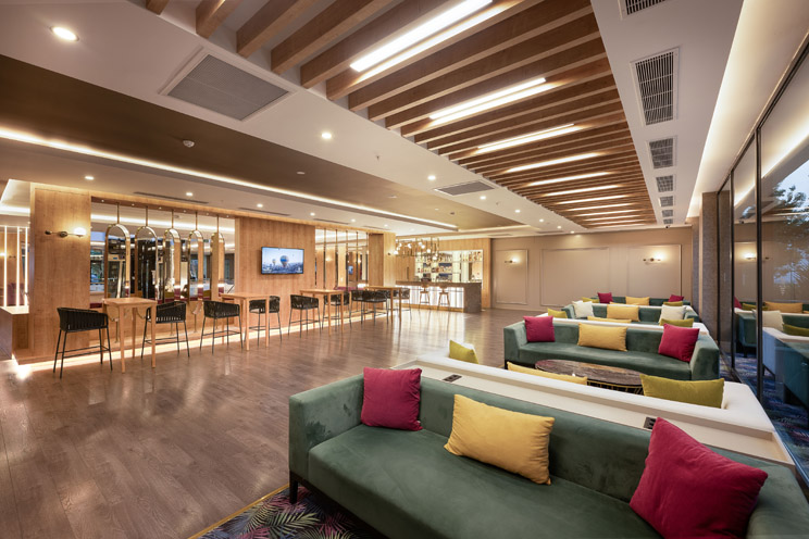 Sailor's Beach Club