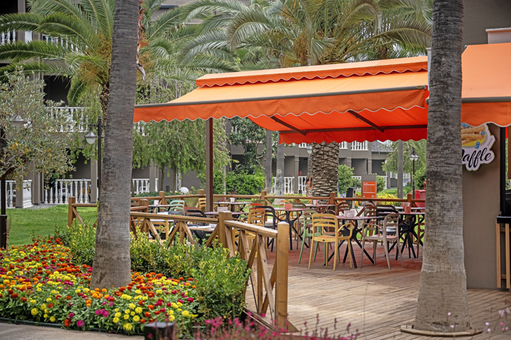 Sailor's Beach Club