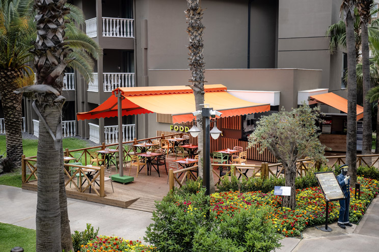 Sailor's Beach Club