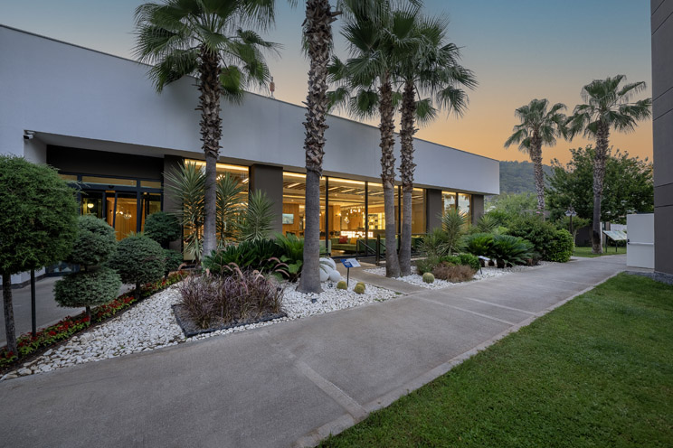 Sailor's Beach Club