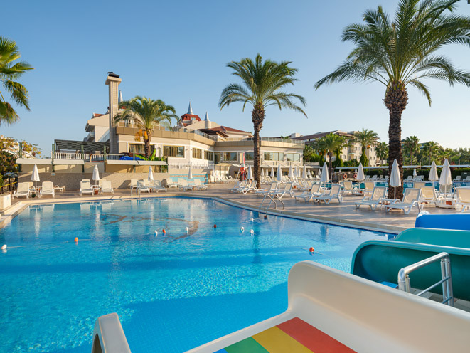 Aydınbey Famous Resort