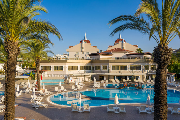 Aydınbey Famous Resort