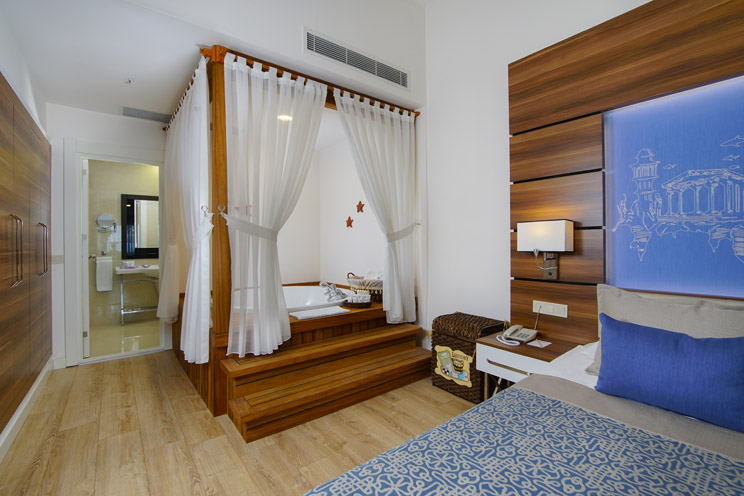 Limak Atlantis Deluxe Hotel & Resort