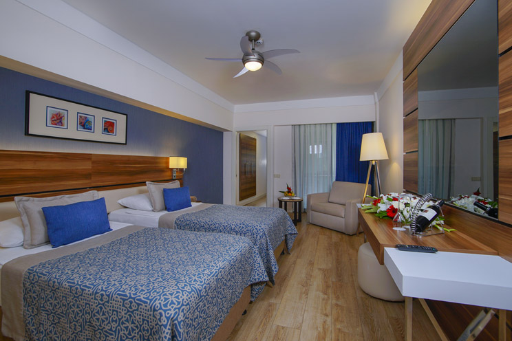 Limak Atlantis Deluxe Hotel & Resort