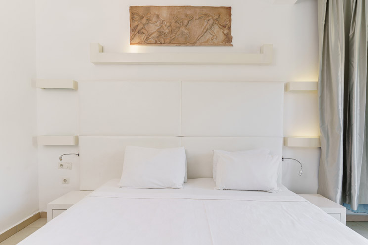 Costa Luvi Hotel & Suites