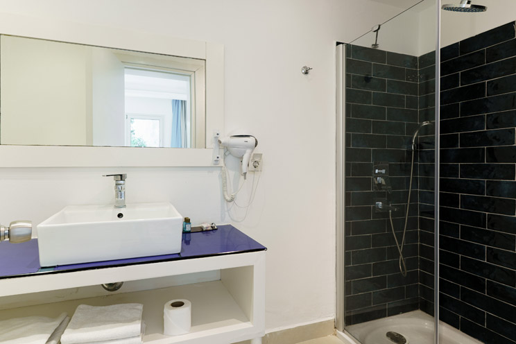 Costa Luvi Hotel & Suites